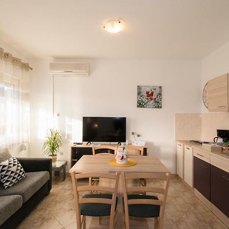 Apartman Fuma Rovinj Exteriör bild